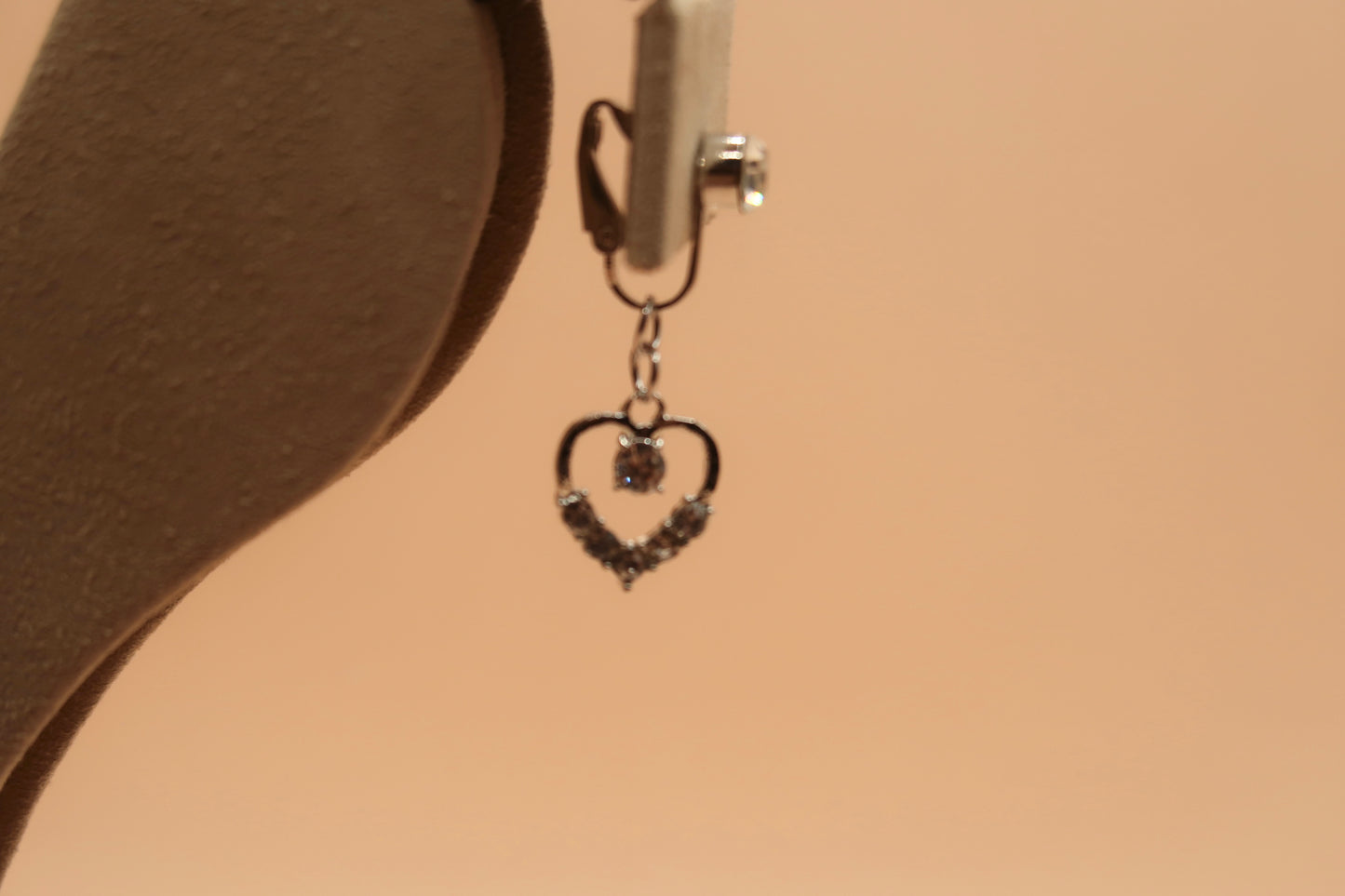 Heart dangling clip on belly piercing